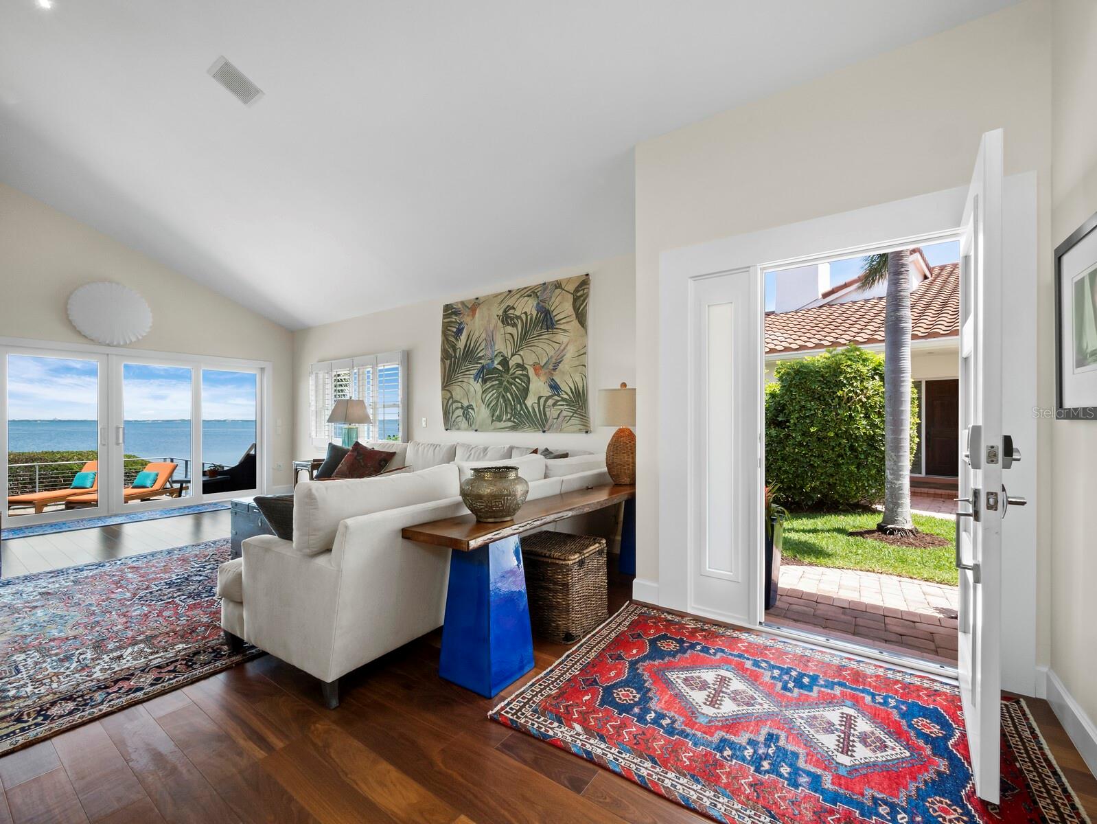 2282 HARBOUR COURT DRIVE