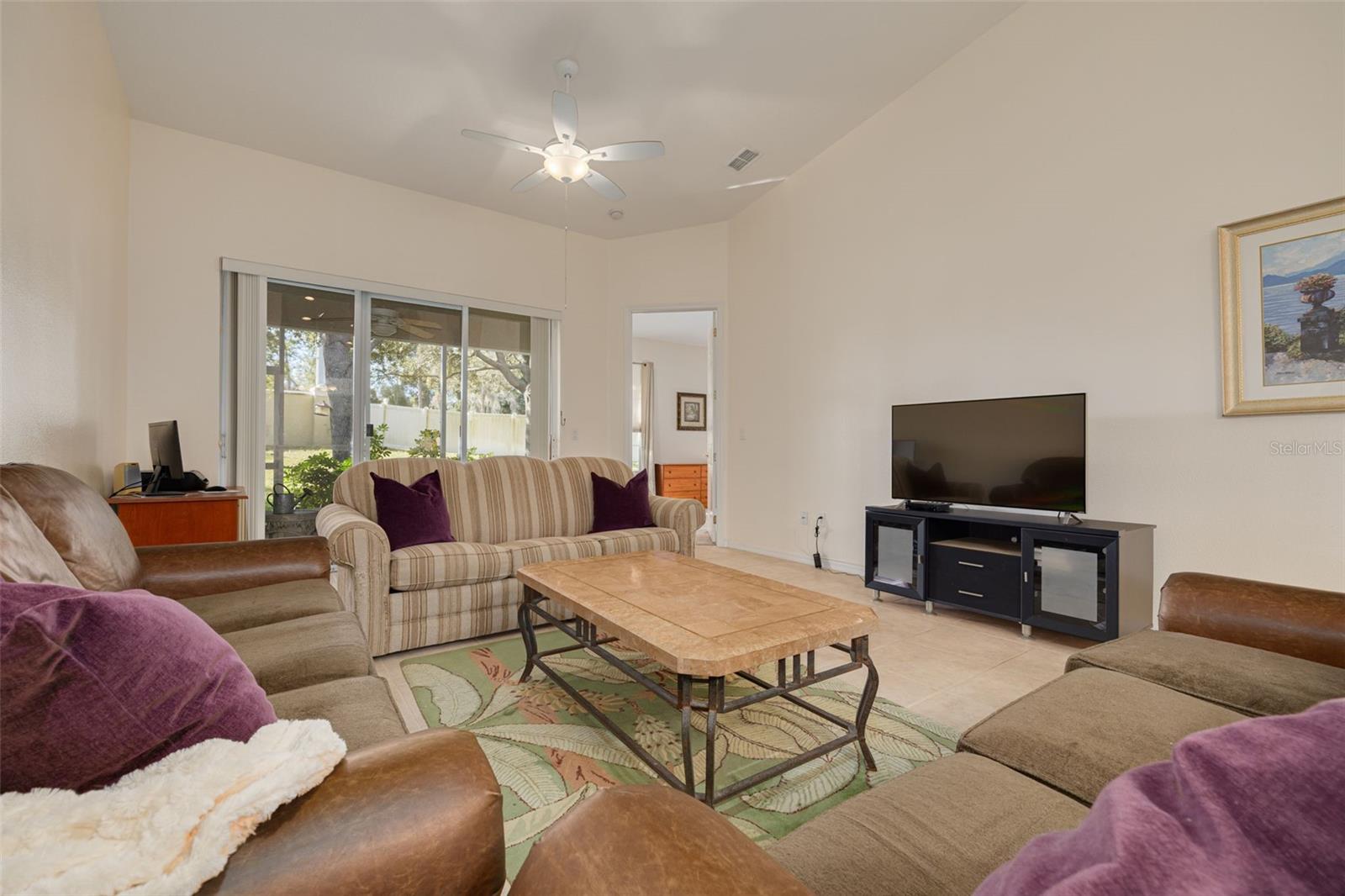 656 SPRING LAKE CIRCLE