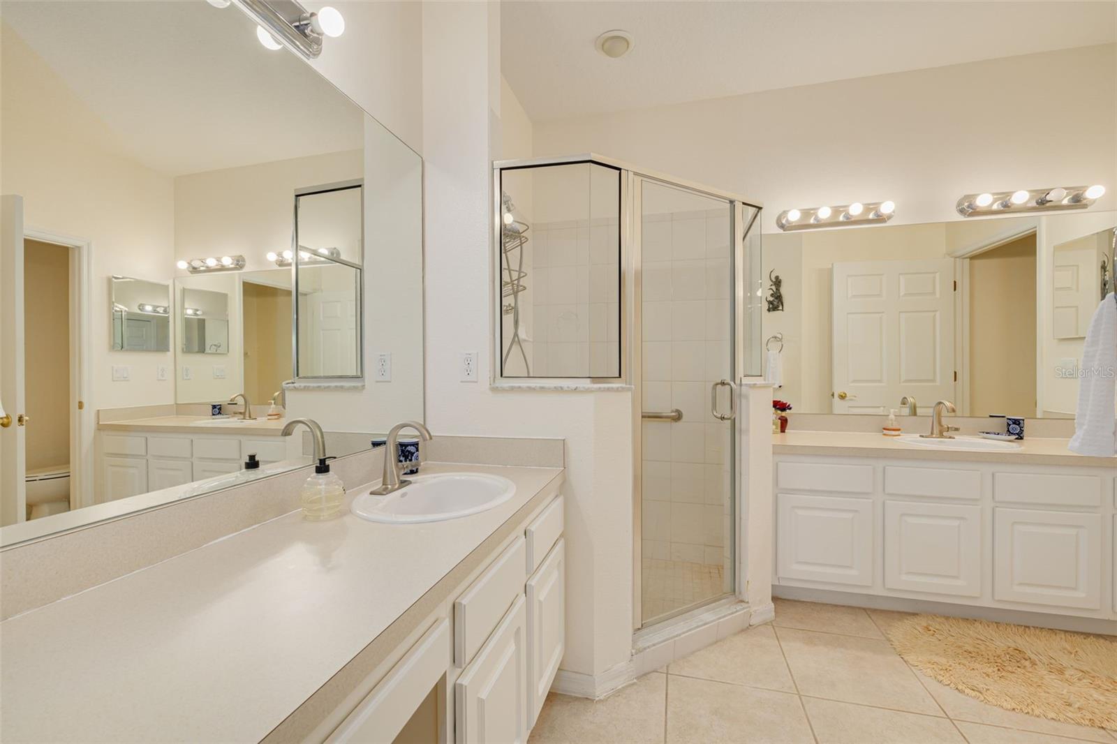 TOWNHOMES AT NORTH LAKE - Residential