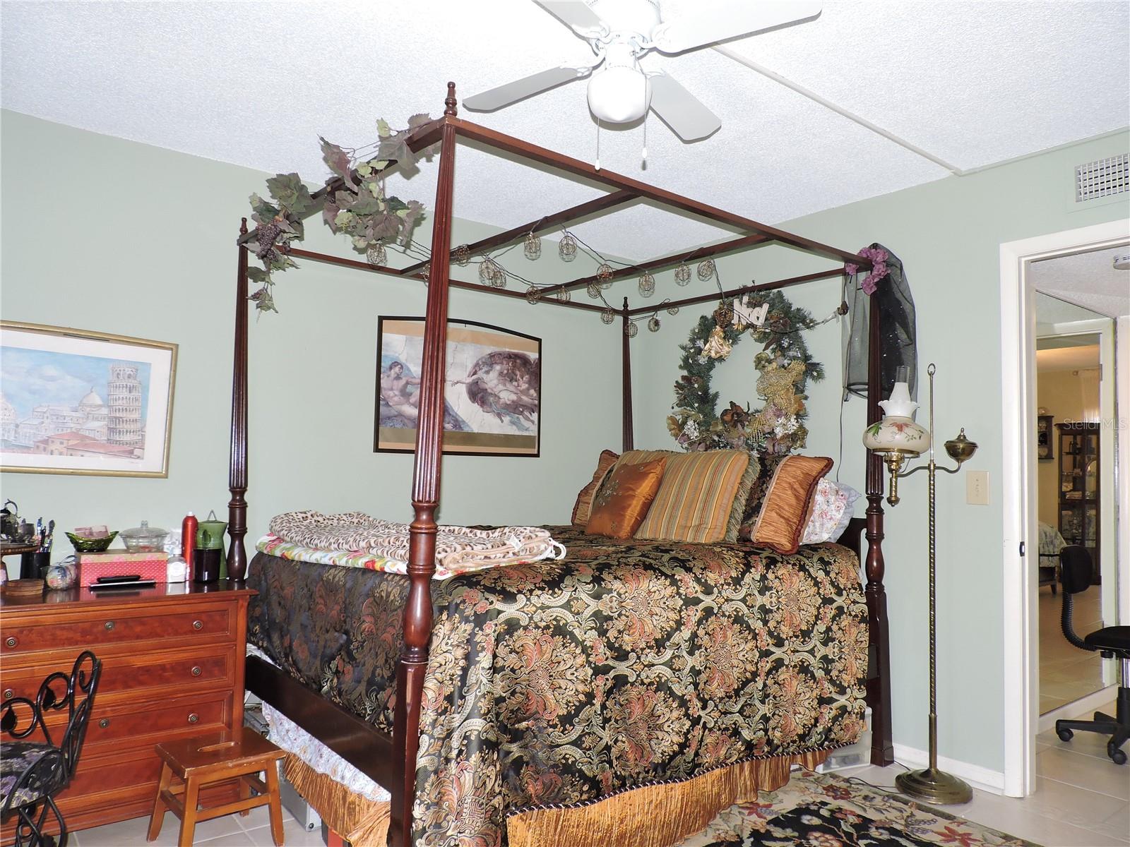 LA CASA - Residential