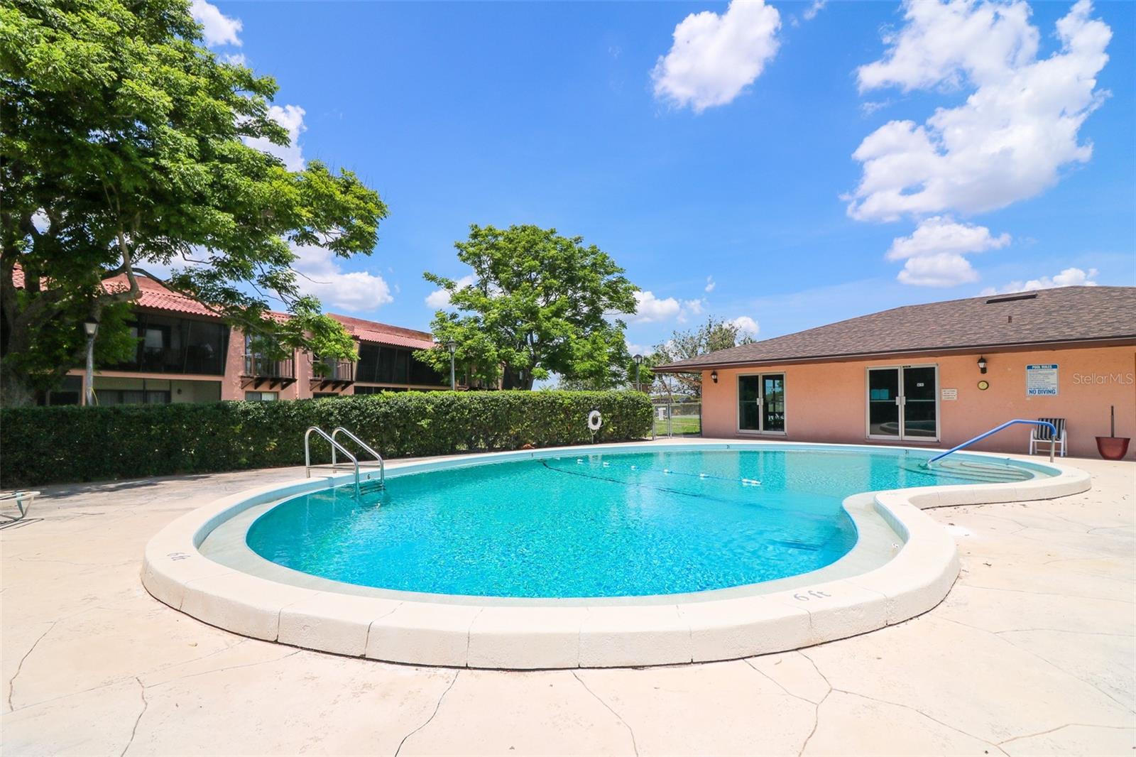 LA CASA - Residential