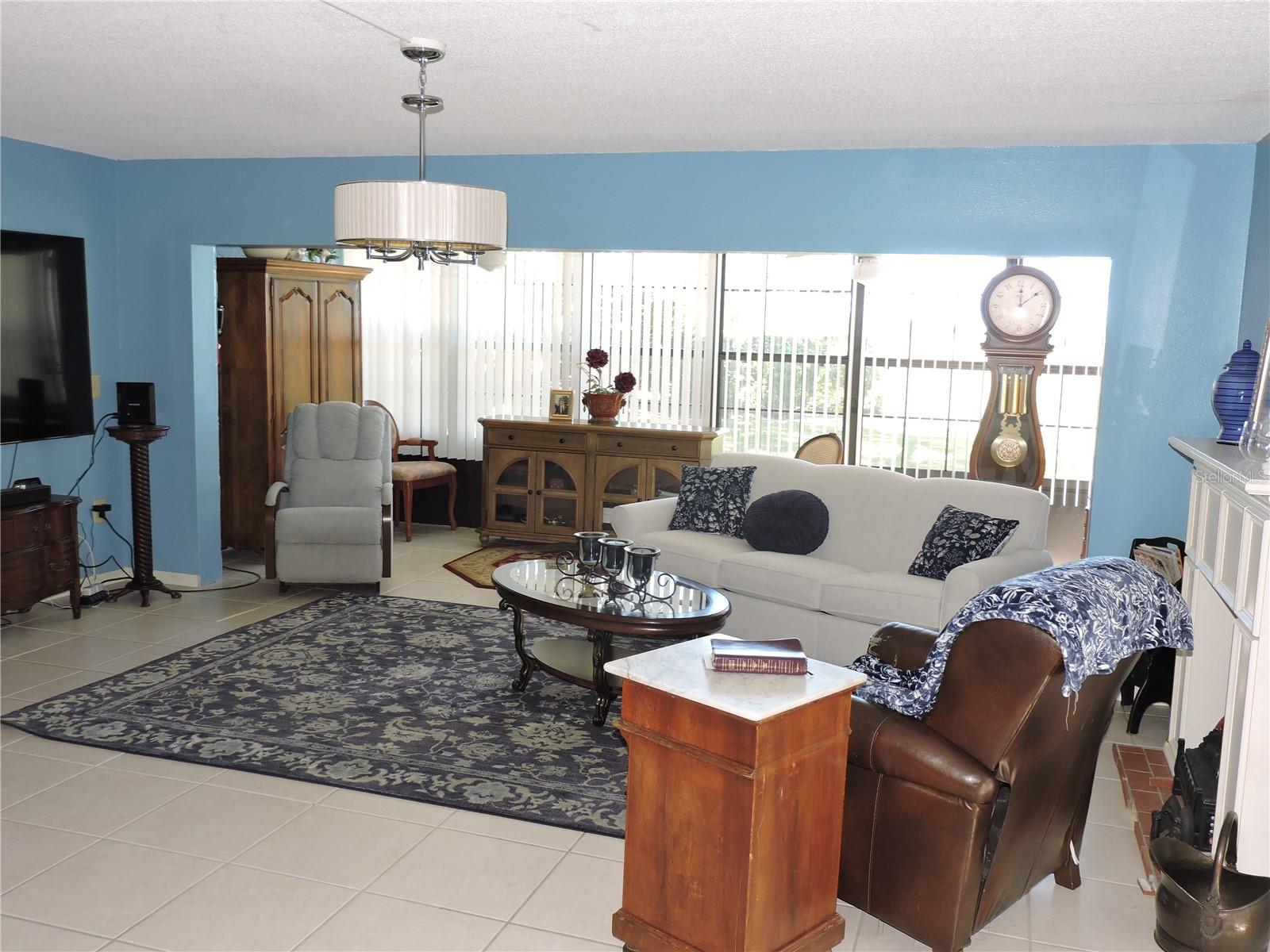 LA CASA - Residential