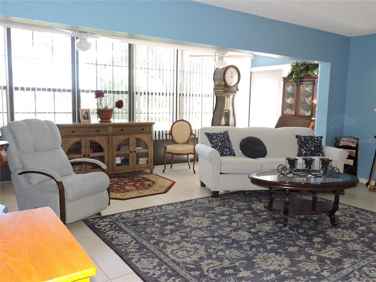 LA CASA - Residential