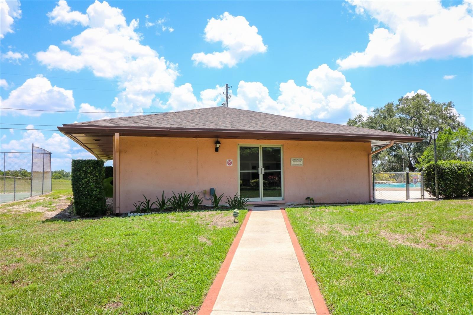 LA CASA - Residential