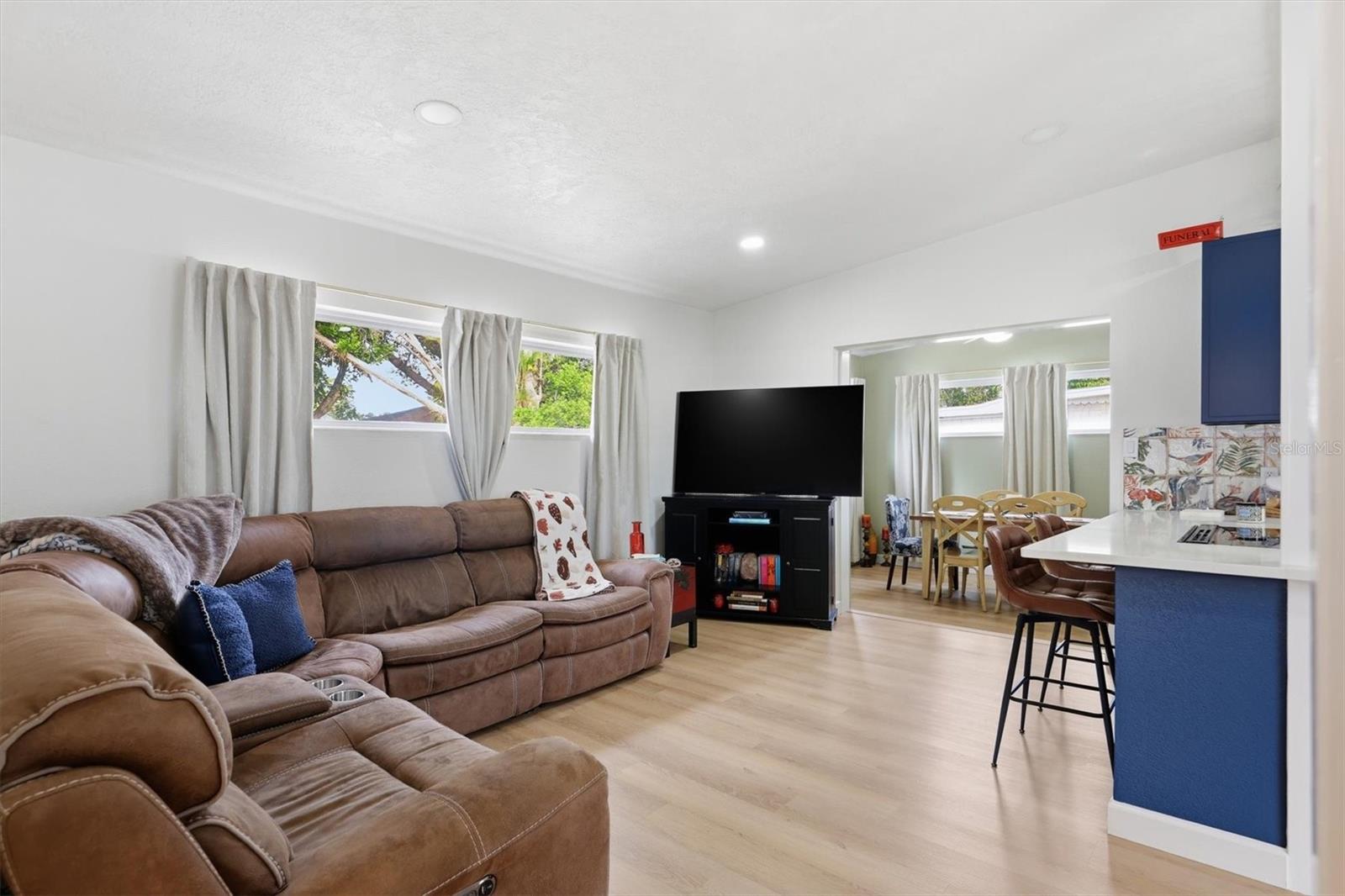 SARASOTA SPGS - Residential