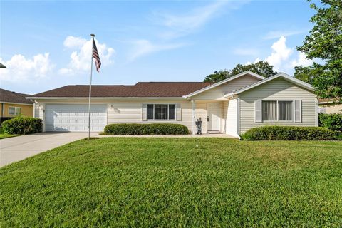 Photo of 11587 SW 139th Place, Dunnellon, FL 34432 (MLS # OM710180)