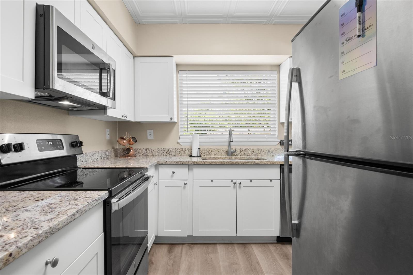 DUNEDIN LAKEWOOD ESTATES 3RD ADD - Residential Lease