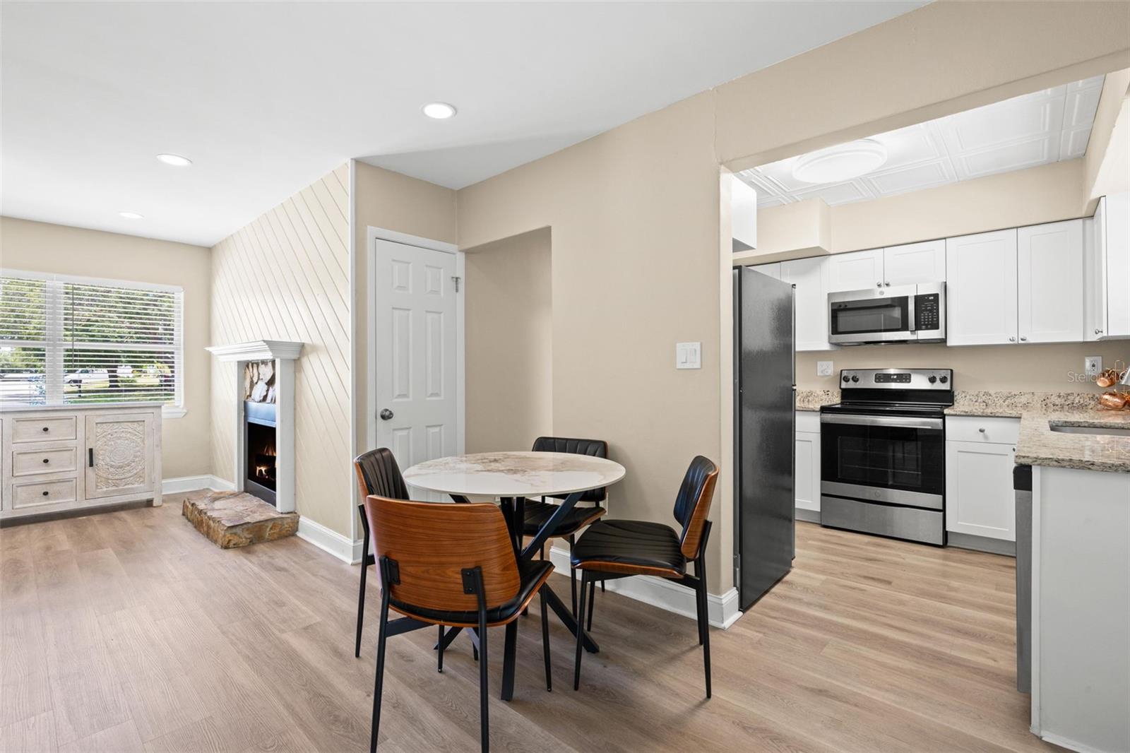 DUNEDIN LAKEWOOD ESTATES 3RD ADD - Residential Lease
