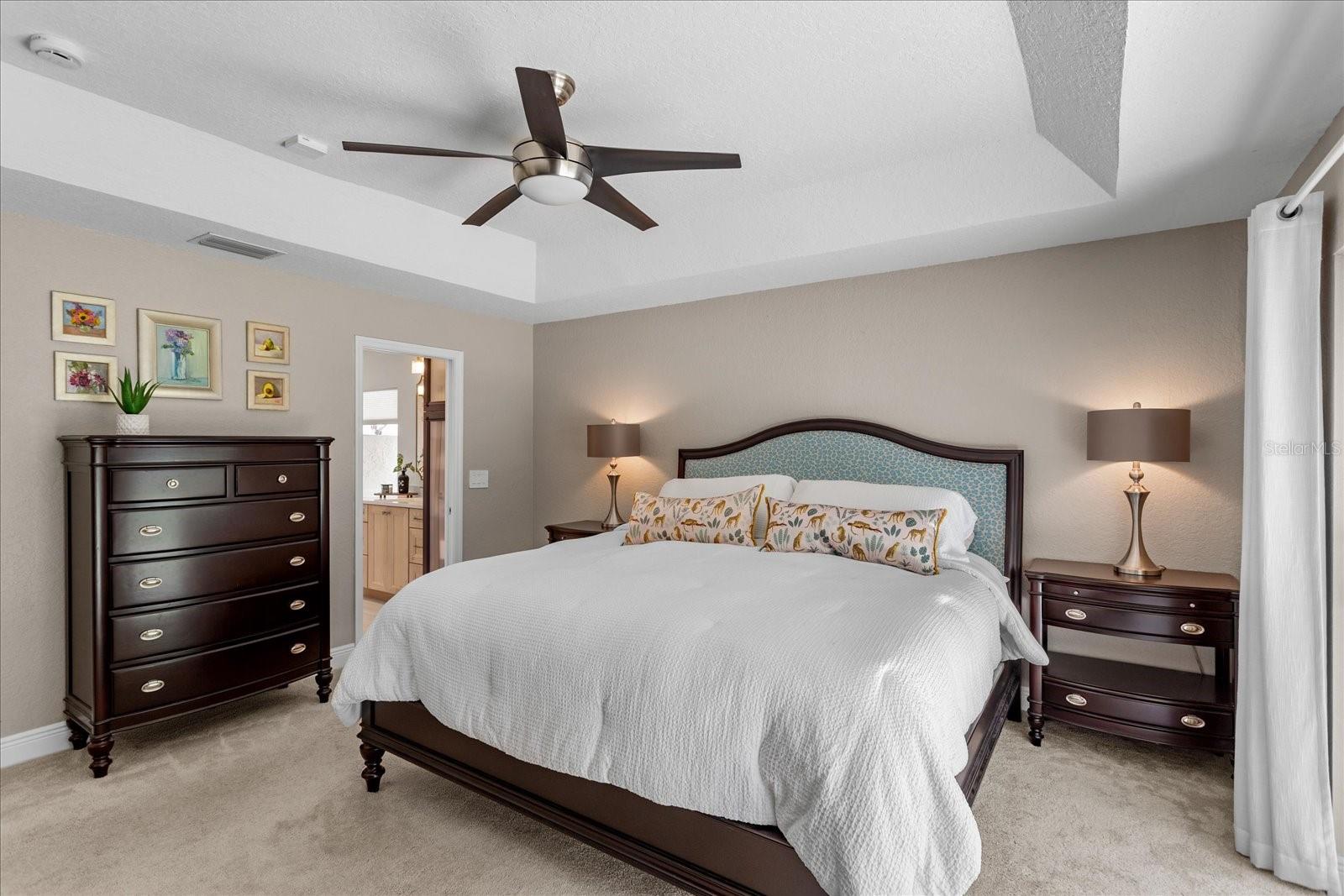 NORTHRIDGE - Residential