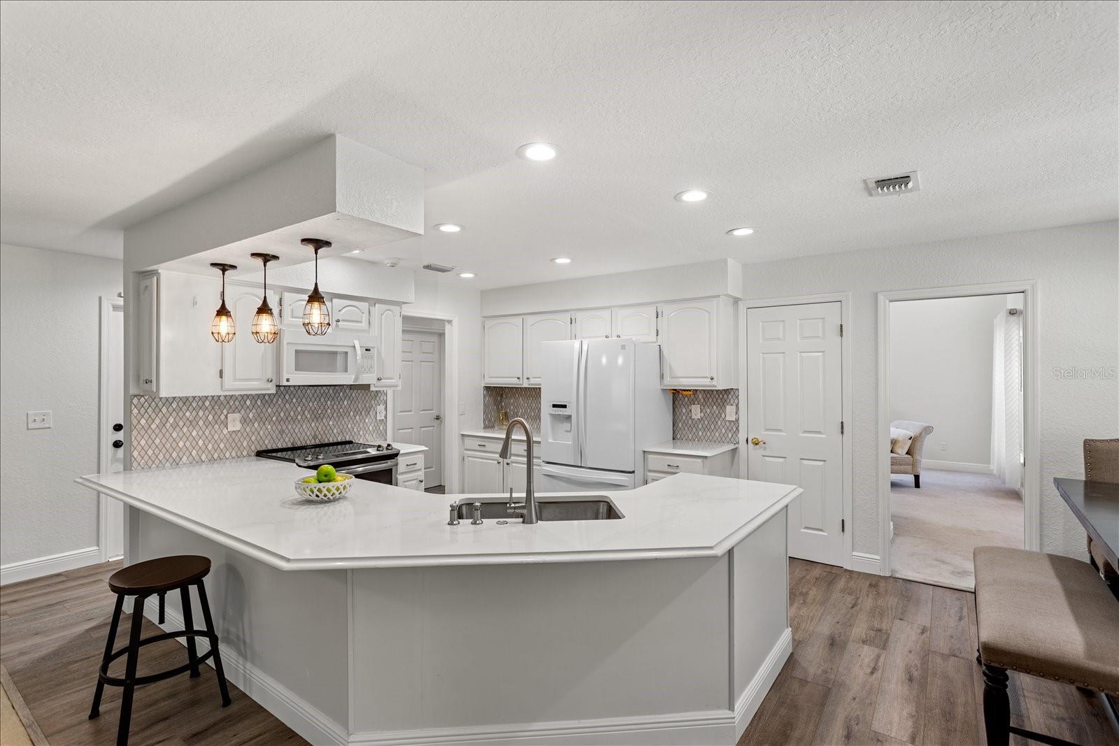 NORTHRIDGE - Residential