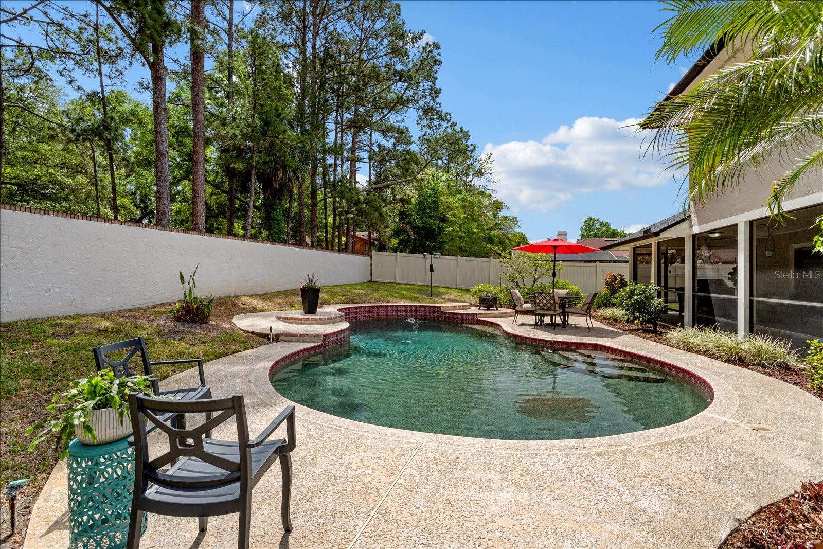 NORTHRIDGE - Residential