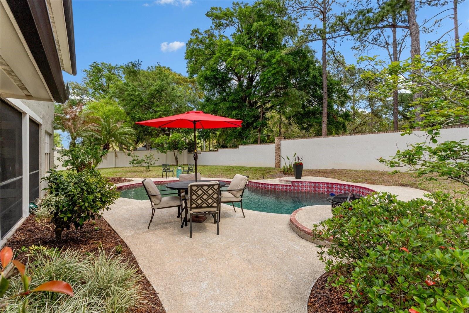 NORTHRIDGE - Residential