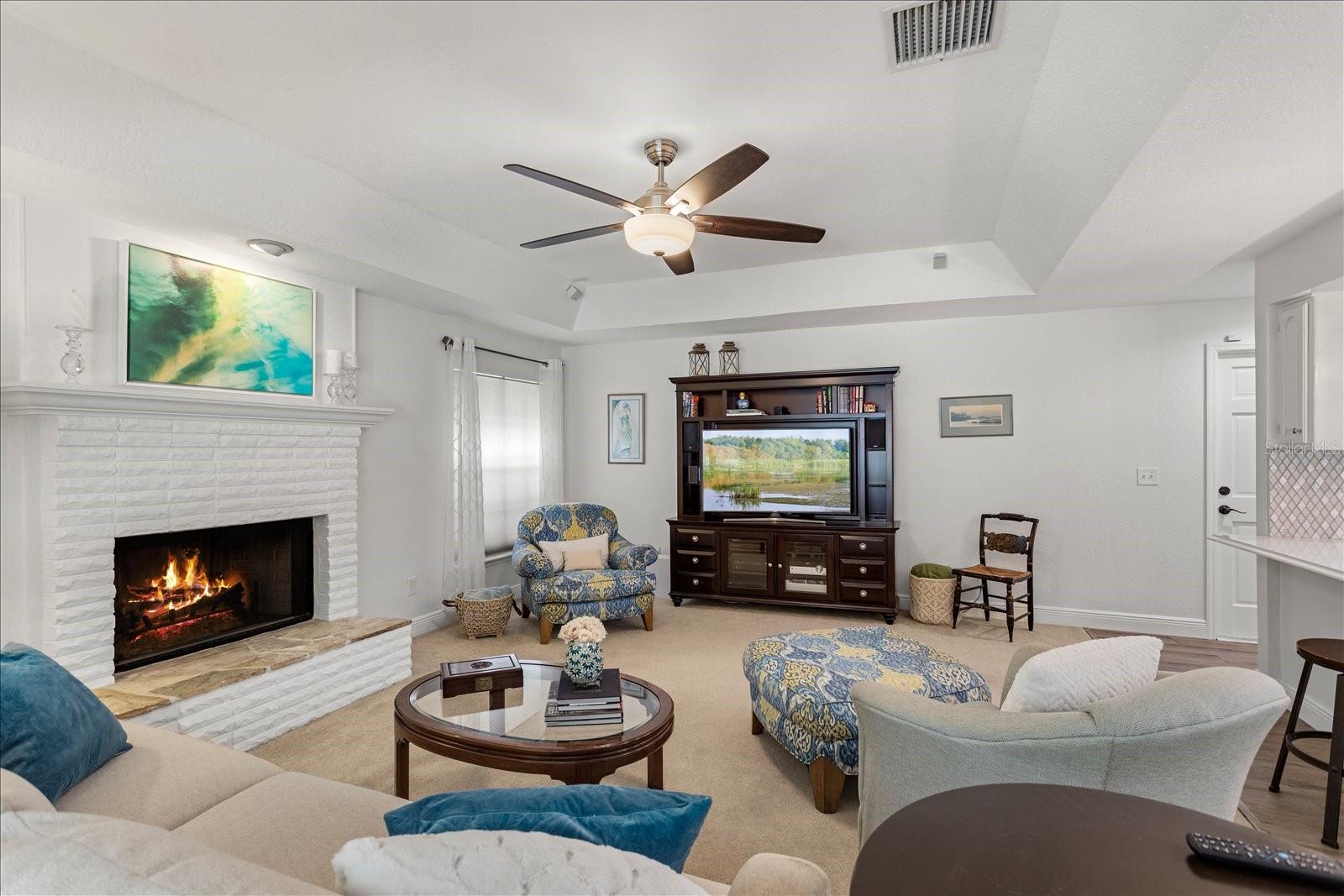 NORTHRIDGE - Residential