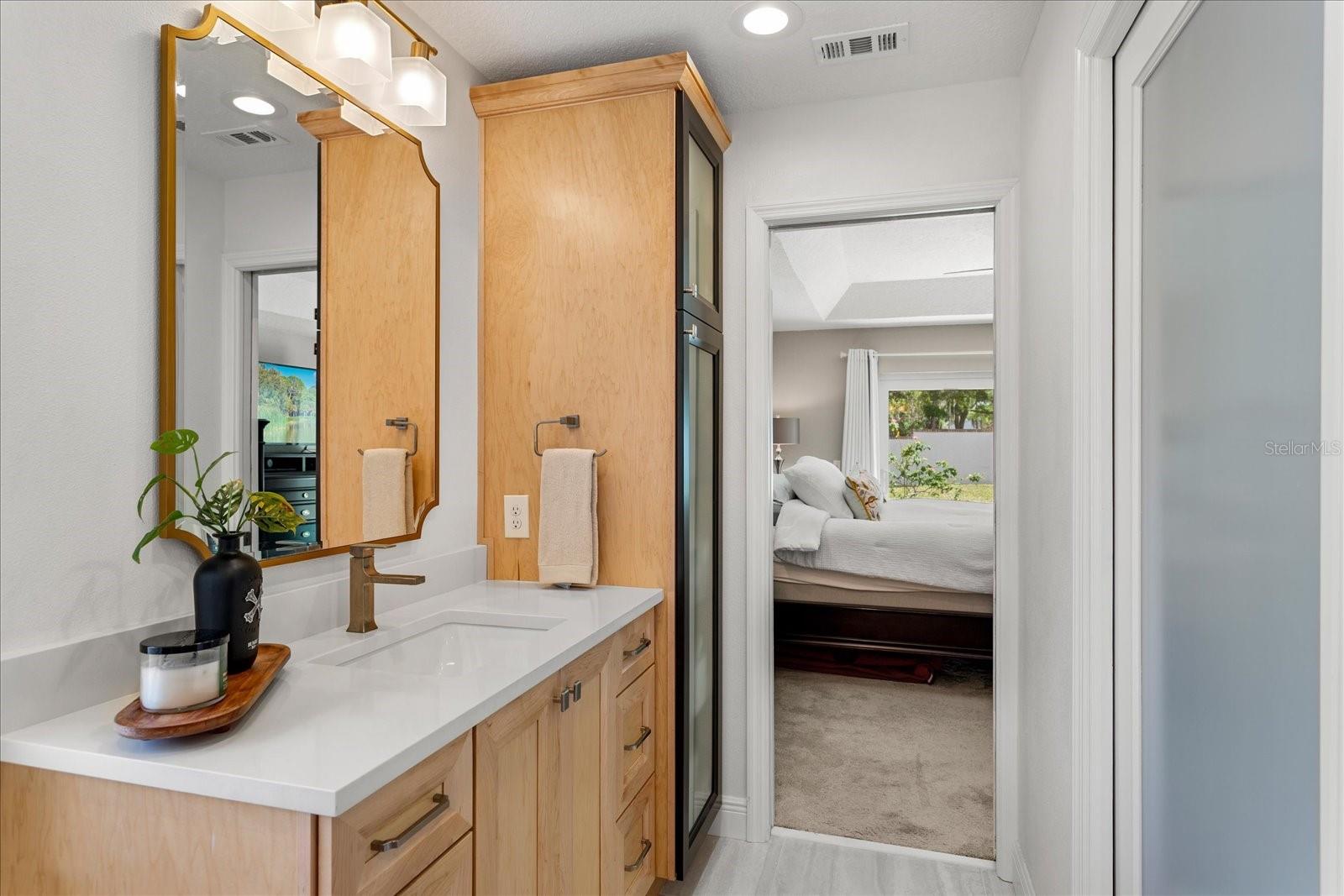 NORTHRIDGE - Residential