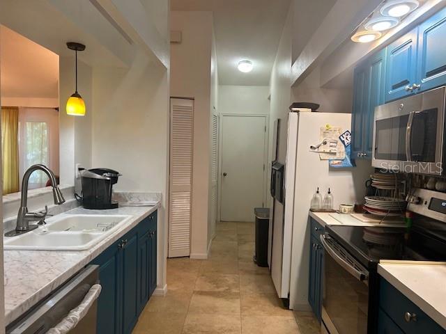 MAPLE LAKES - Residential