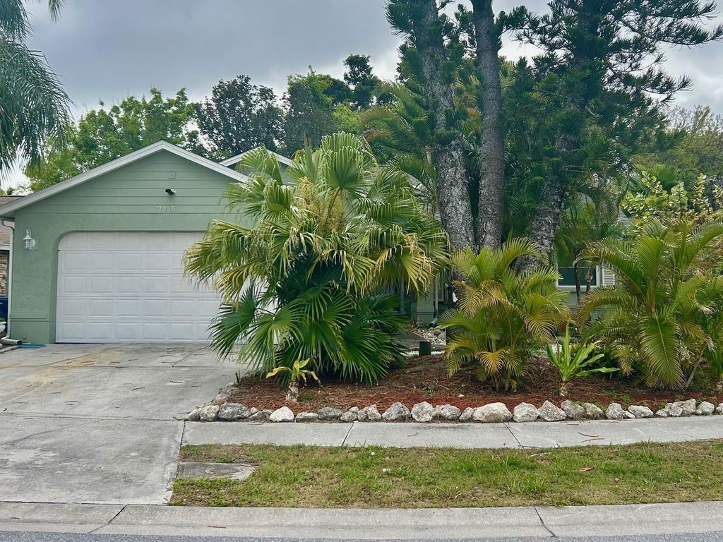 Photo of 7715 33rd Lane E, Sarasota, FL 34243 (MLS # A4687587)
