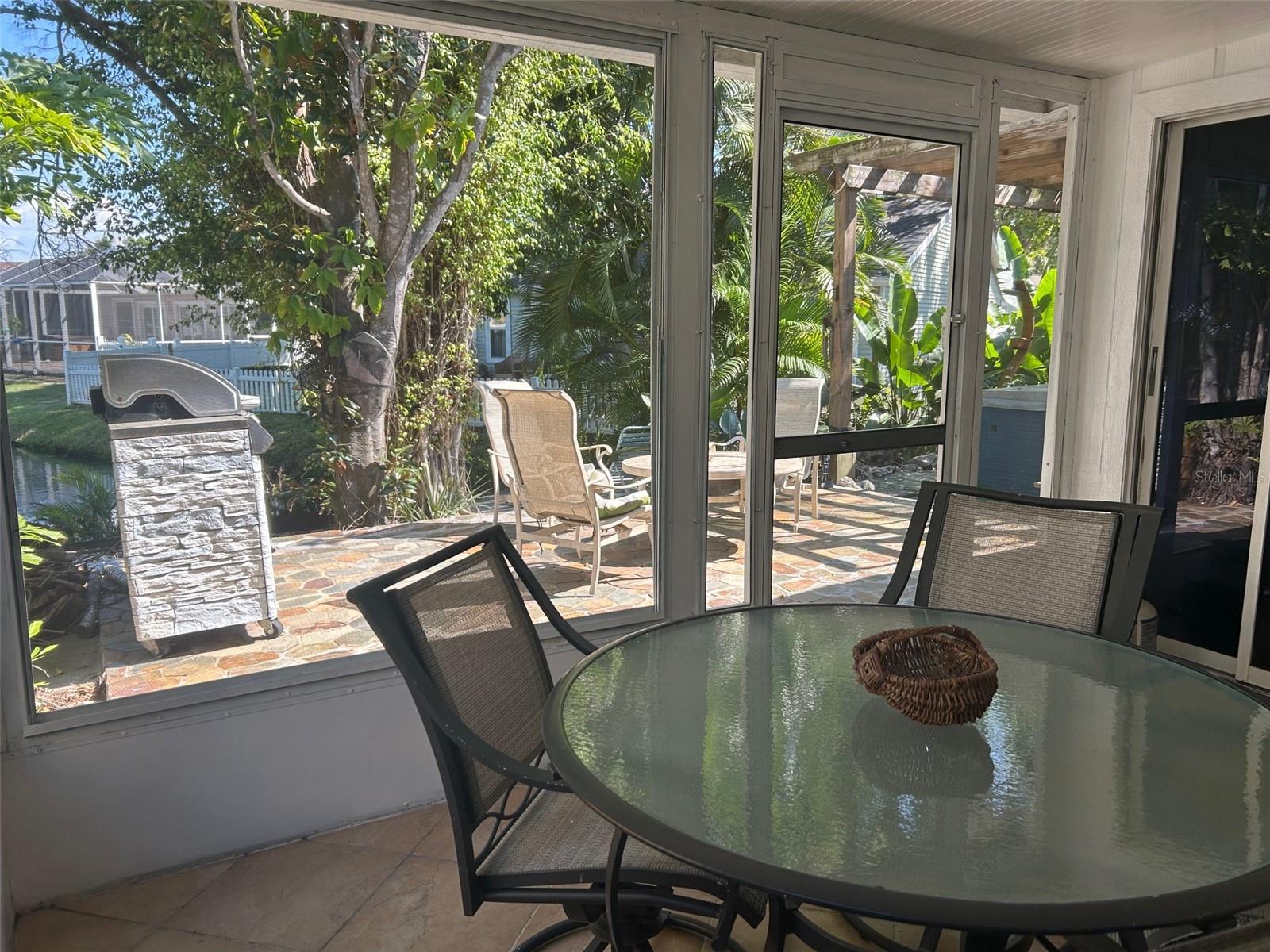 MAPLE LAKES - Residential