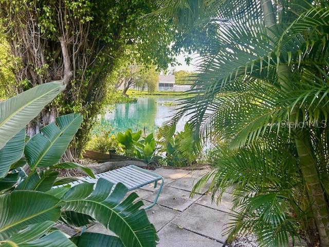 MAPLE LAKES - Residential