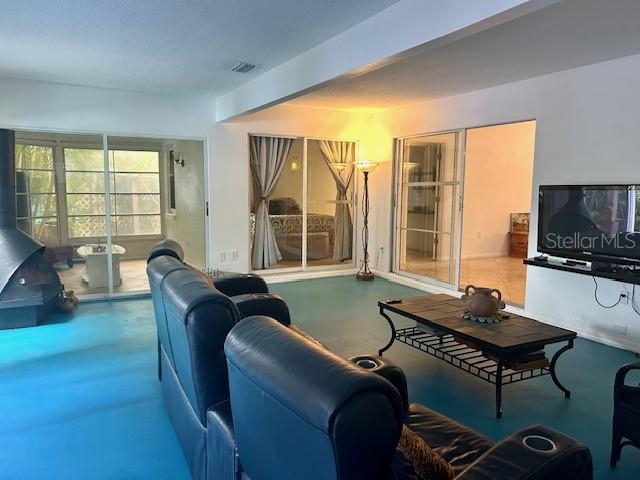 MAPLE LAKES - Residential