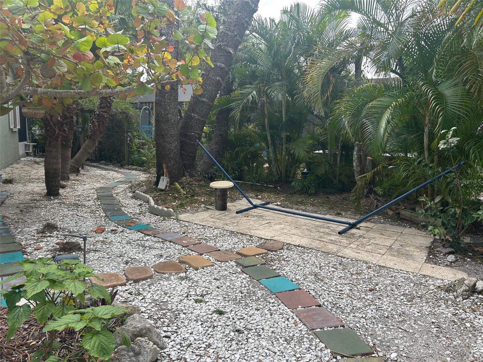 MAPLE LAKES - Residential