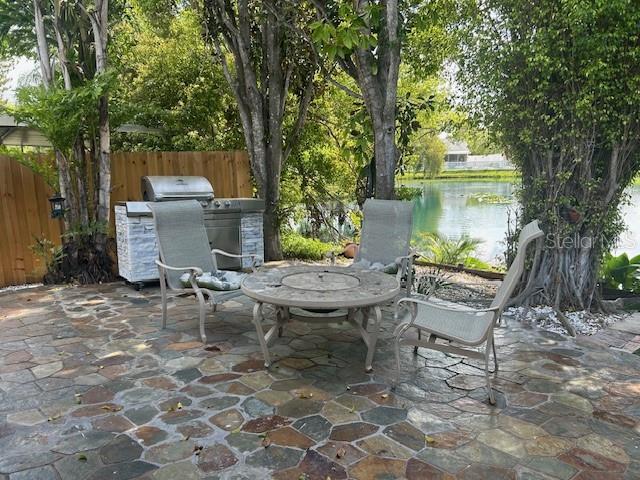 MAPLE LAKES - Residential