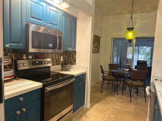 MAPLE LAKES - Residential