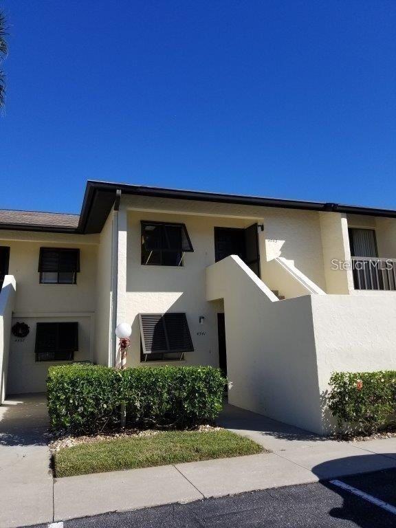 This second-floor, two-bedroom, two-bathroom rental unit comes fully furnished and is available for an annual lease (12 months). Enjoy stunning views of the golf course and pool from your screened lanai. The kitchen features a built-in desk for additional workspace. Longwater Chase includes two heated pools and assigned parking with a storage closet. The Meadows community boasts over 14 miles of walking and biking trails, fishing spots, 15 Har-Tru tennis courts (membership required), 10 pickleball courts, a playground, beautiful gardens, basketball court, three pristine golf courses, a junior Olympic pool, and a fitness center. You’ll also find a variety of restaurants and shopping options just minutes away from the Mall at UTC, downtown Sarasota, and I-75. Annual residents get to enjoy this wealth of amenities included in the rent price, along with a calendar of monthly community events. Tennis and golf are available with separate fees. Please be aware of vehicle restrictions set by the association, which prohibit overnight parking for trucks and commercial vehicles. The unit includes one assigned parking spot, with additional guest parking. Conveniently located to Meadows Village Shops, residents have access to dining, a spa, massage services, and medical offices. This rental is intended exclusively for long-term occupancy (not available for seasonal or short-term rentals), and no pets are allowed per association rules. Rent is $1890 per month, with a deposit equal to one month’s rent. Tenant application fees and approval are required, involving a two-step application process. Tenants will be responsible for water, electricity, and Wi-Fi. The landlord reserves the right to require all tenants to obtain renter’s insurance.