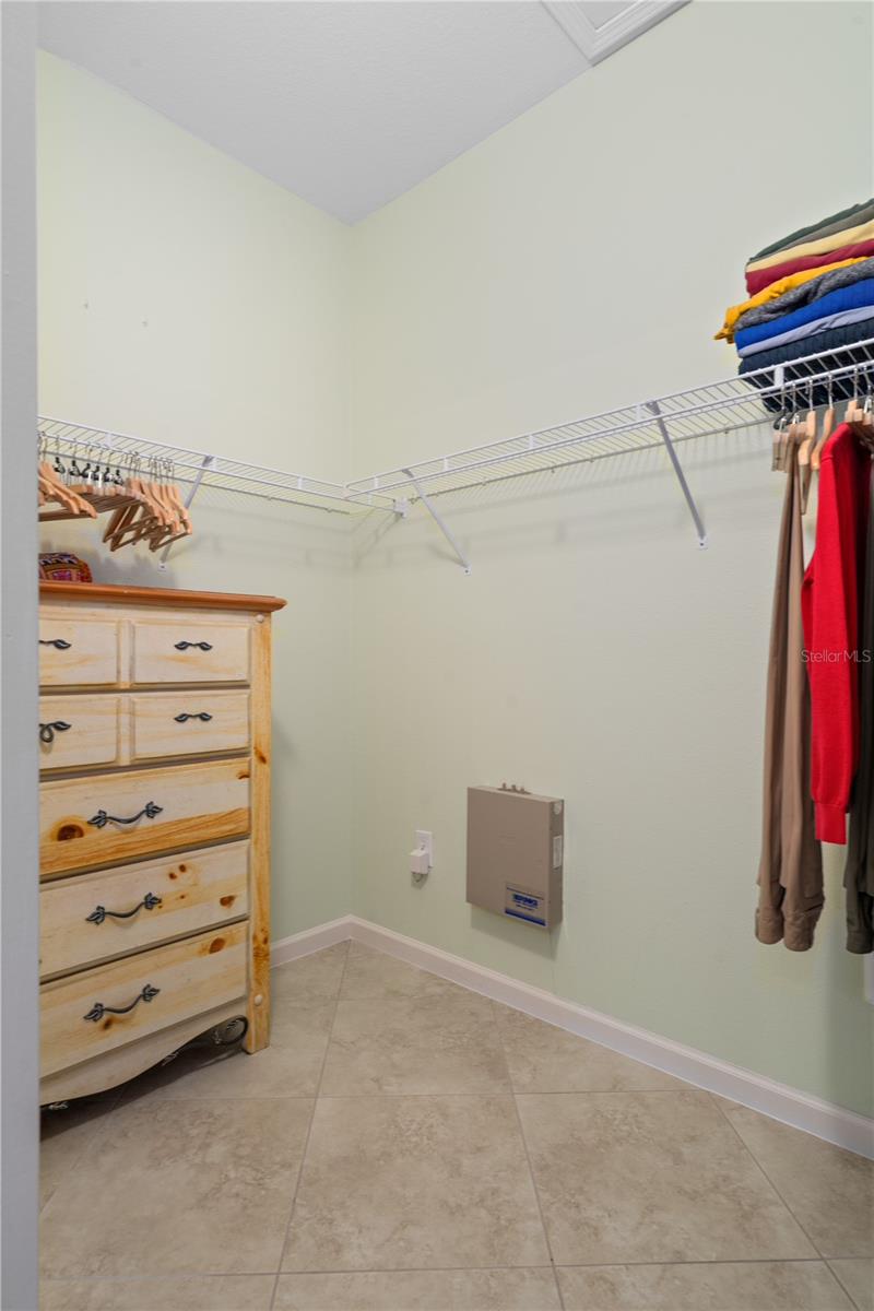 LEXINGTON OAKS VILLAGE 25 26 - Residential