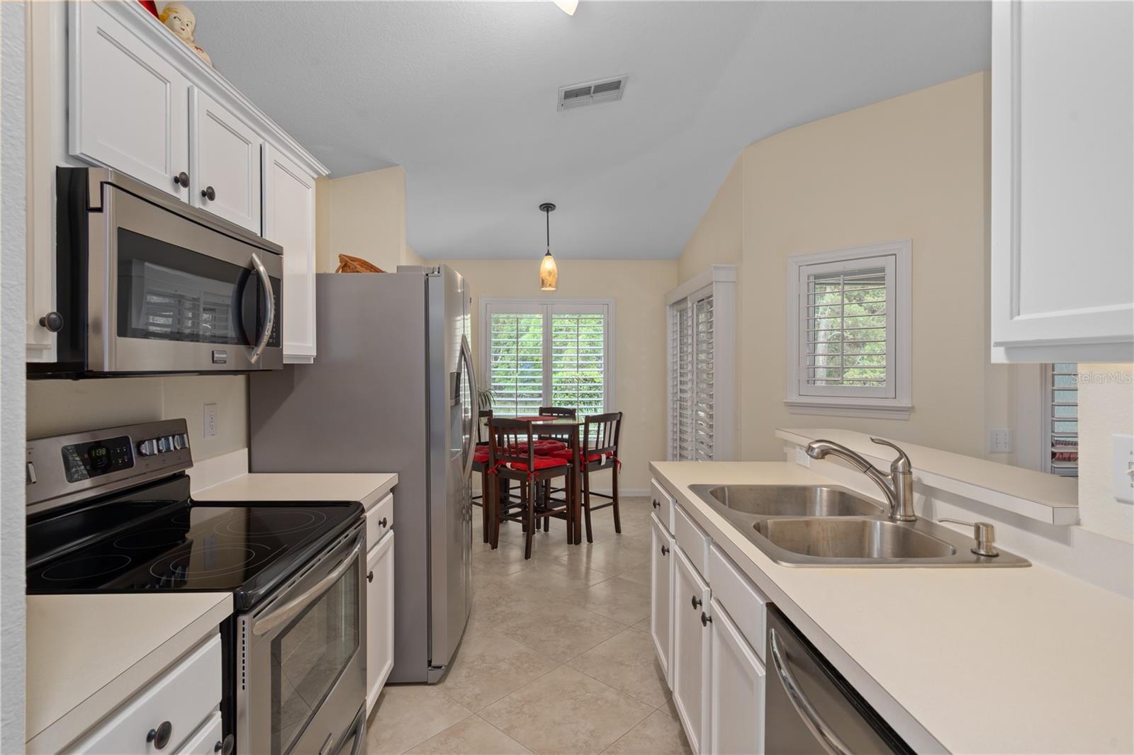 LEXINGTON OAKS VILLAGE 25 26 - Residential