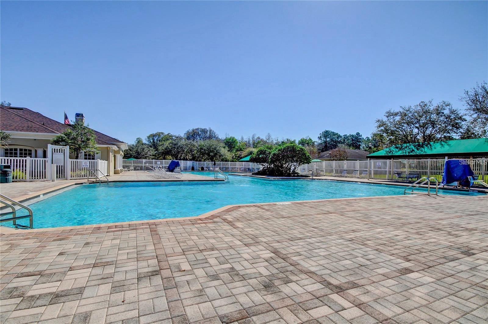 LEXINGTON OAKS VILLAGE 25 26 - Residential