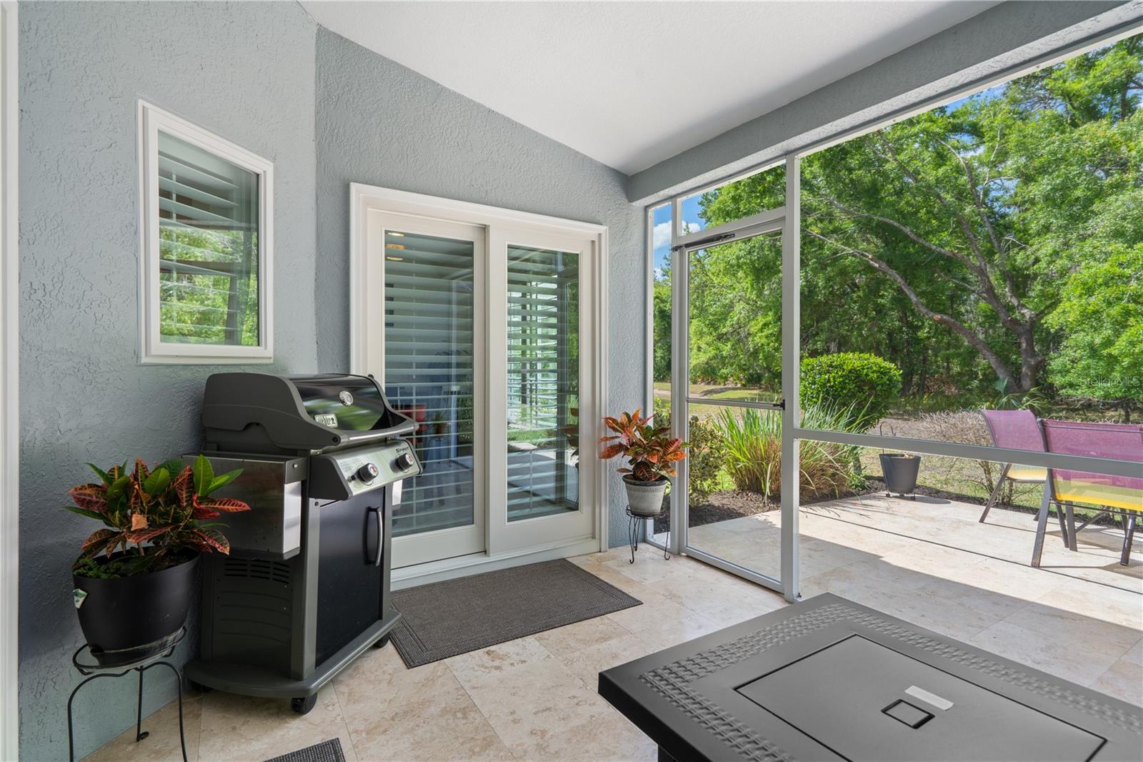 LEXINGTON OAKS VILLAGE 25 26 - Residential