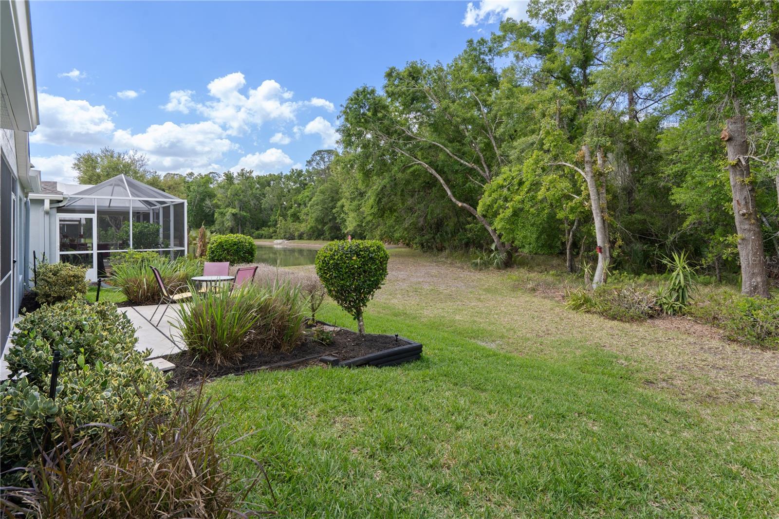 LEXINGTON OAKS VILLAGE 25 26 - Residential