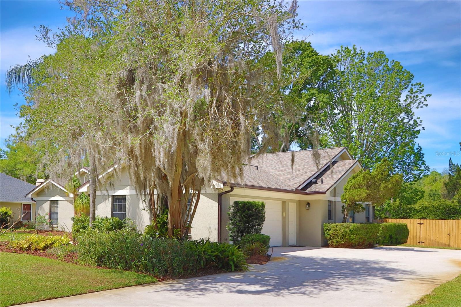 19814 DEER HOLLOW LANE