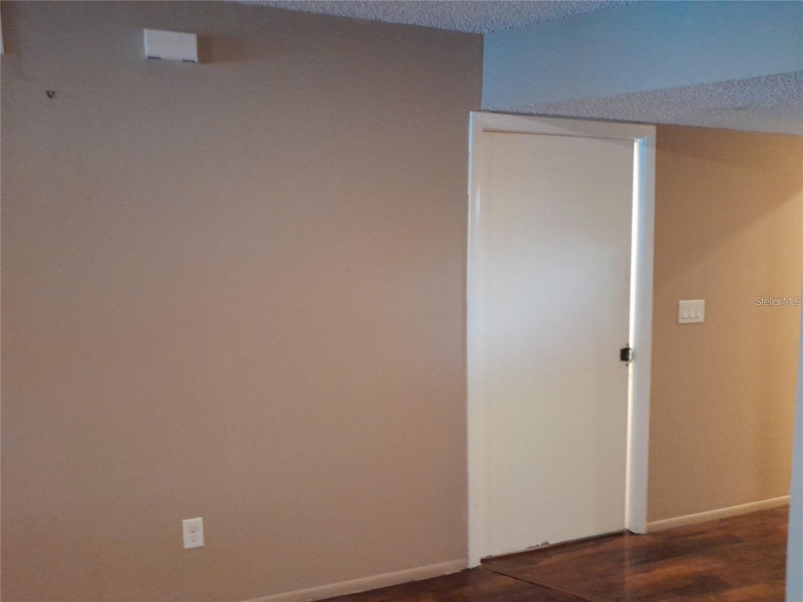 NORTHLAKE VILLAGE CONDO 8 - Residential