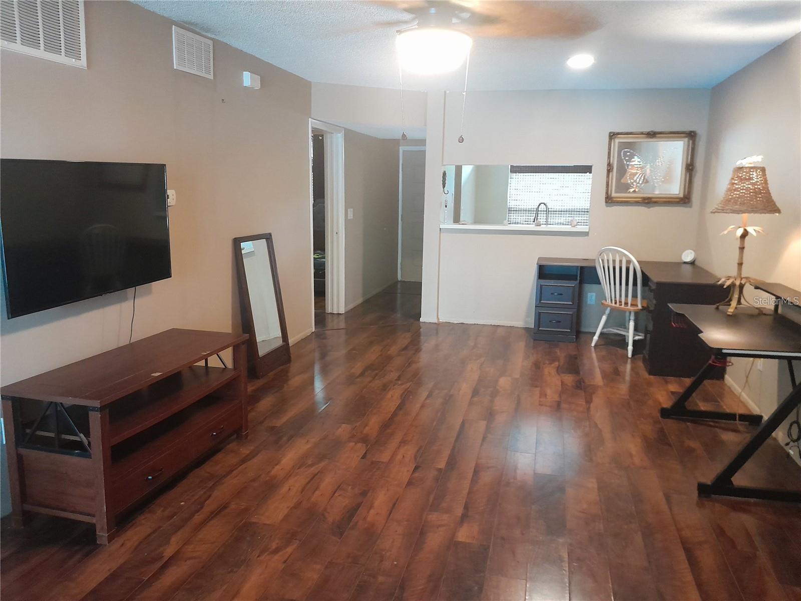 NORTHLAKE VILLAGE CONDO 8 - Residential