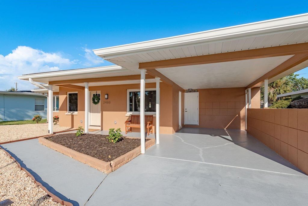 Photo of 2480 Del Rio Way, Dunedin, FL 34698 (MLS # TB8420150)