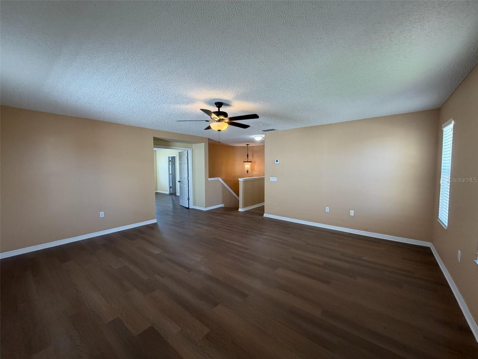 FOUR CORNERS PH 02 - Residential Lease