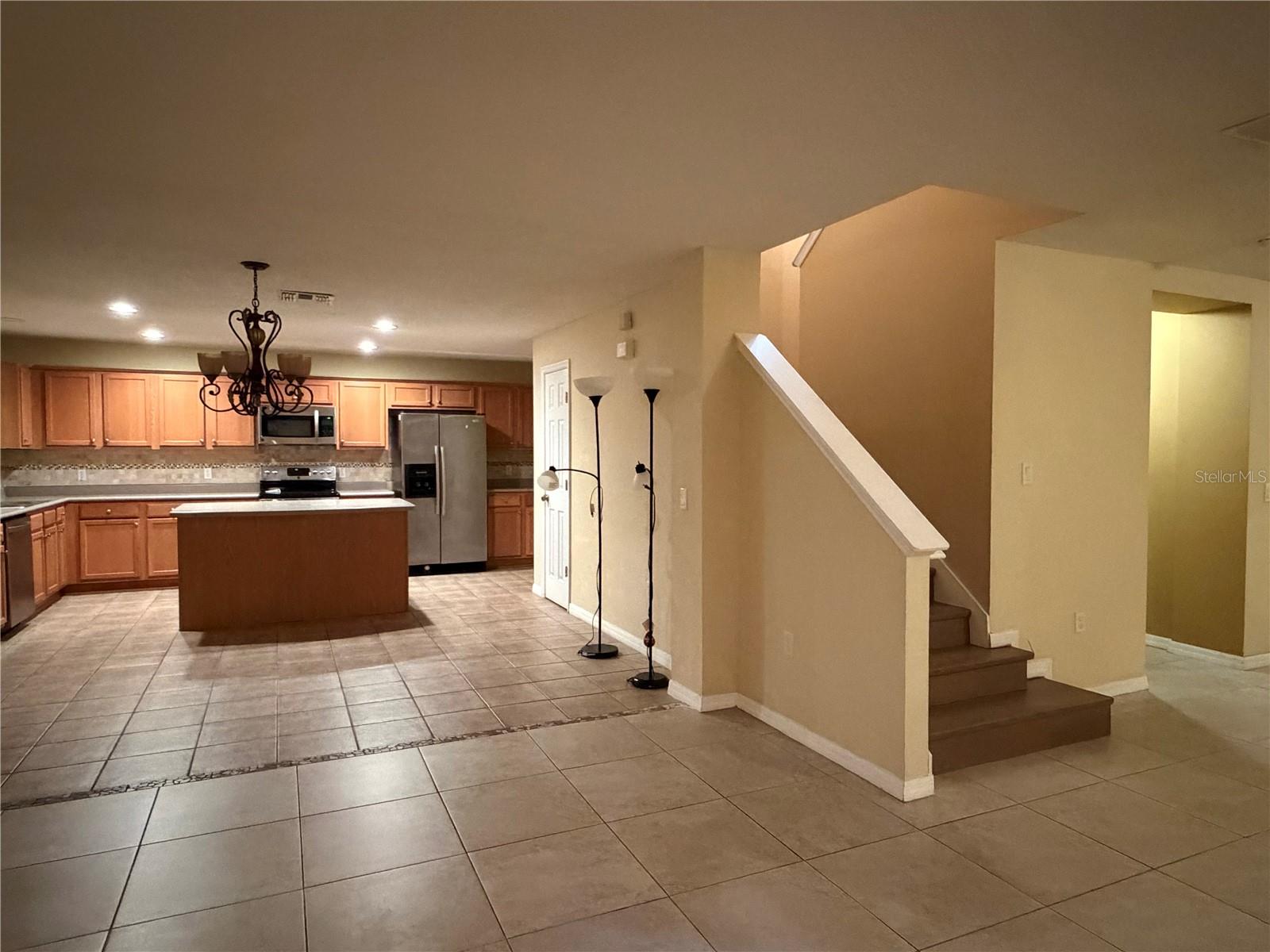 FOUR CORNERS PH 02 - Residential Lease