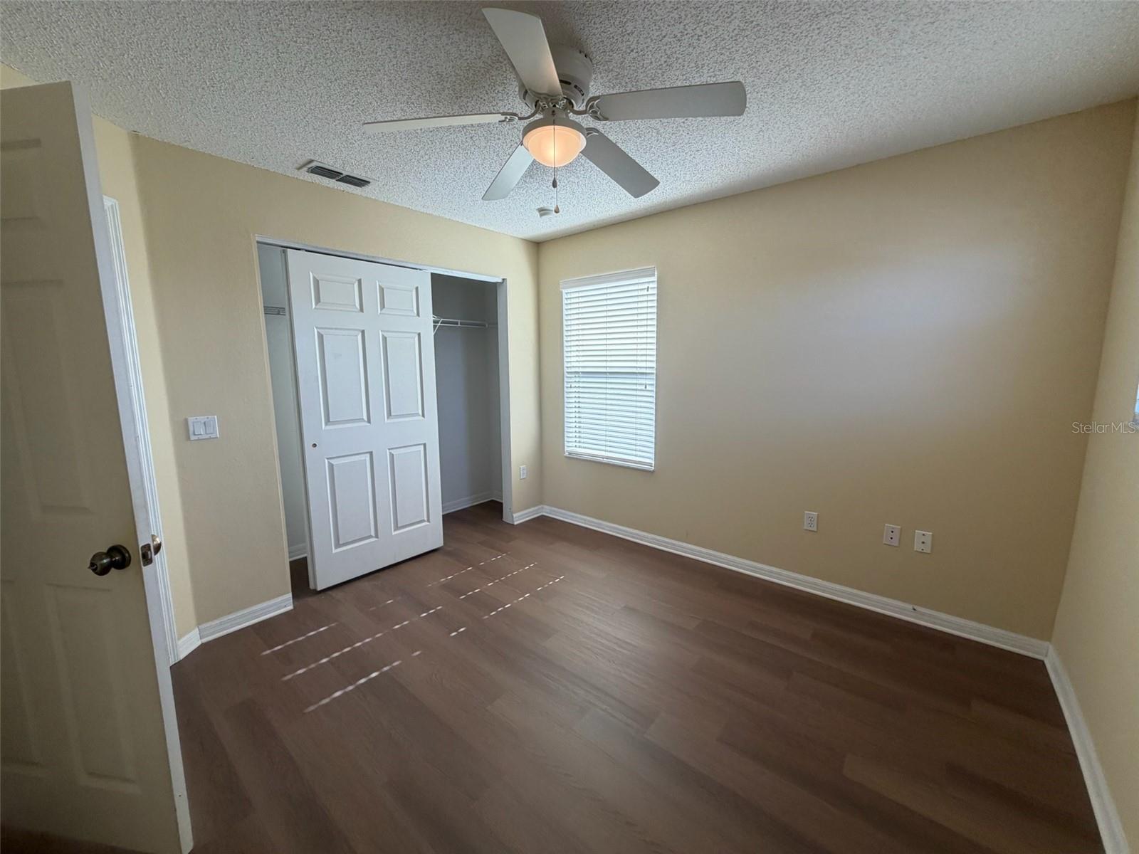 FOUR CORNERS PH 02 - Residential Lease