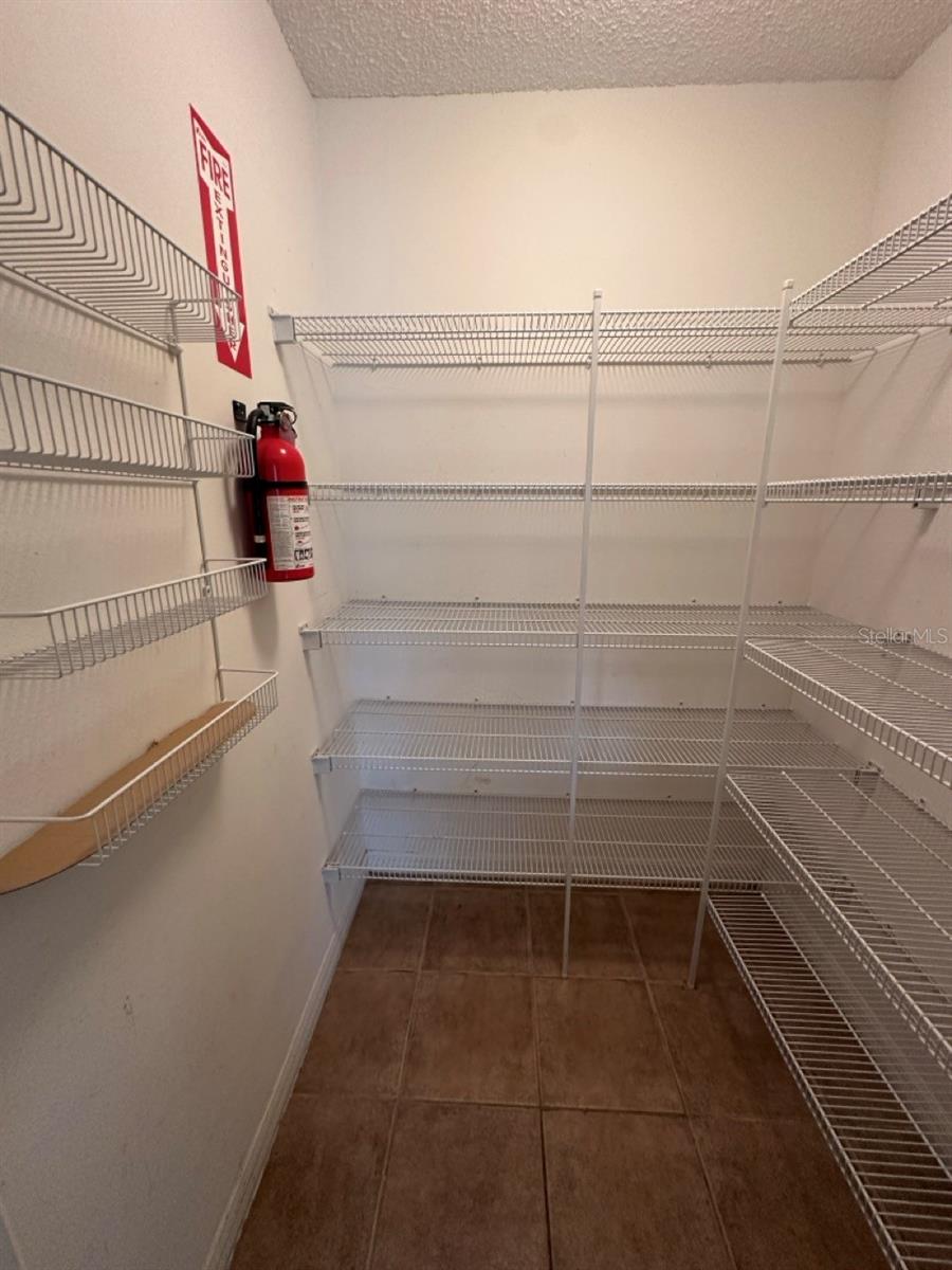 FOUR CORNERS PH 02 - Residential Lease