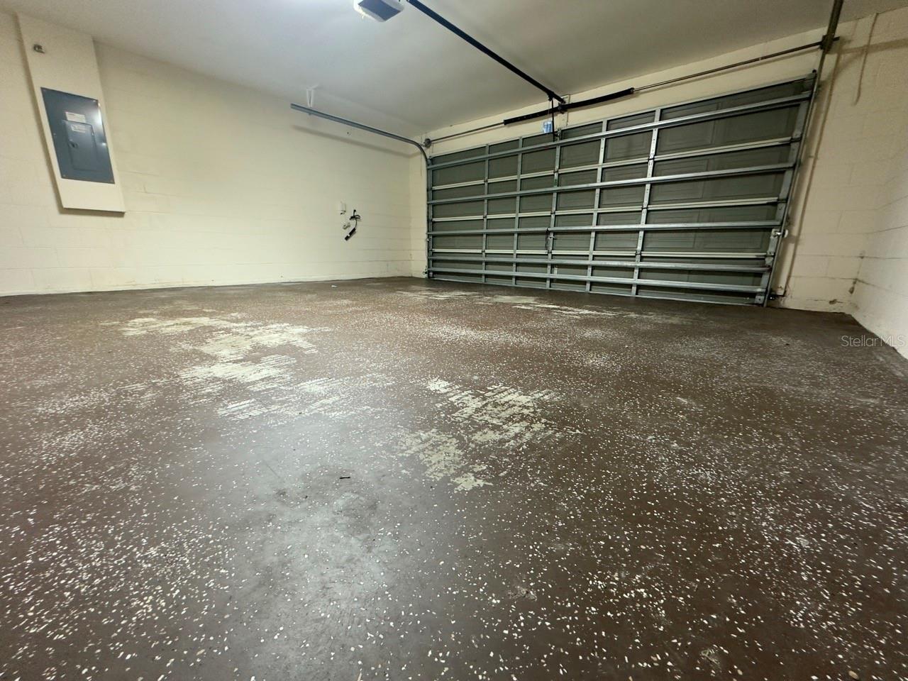 FOUR CORNERS PH 02 - Residential Lease