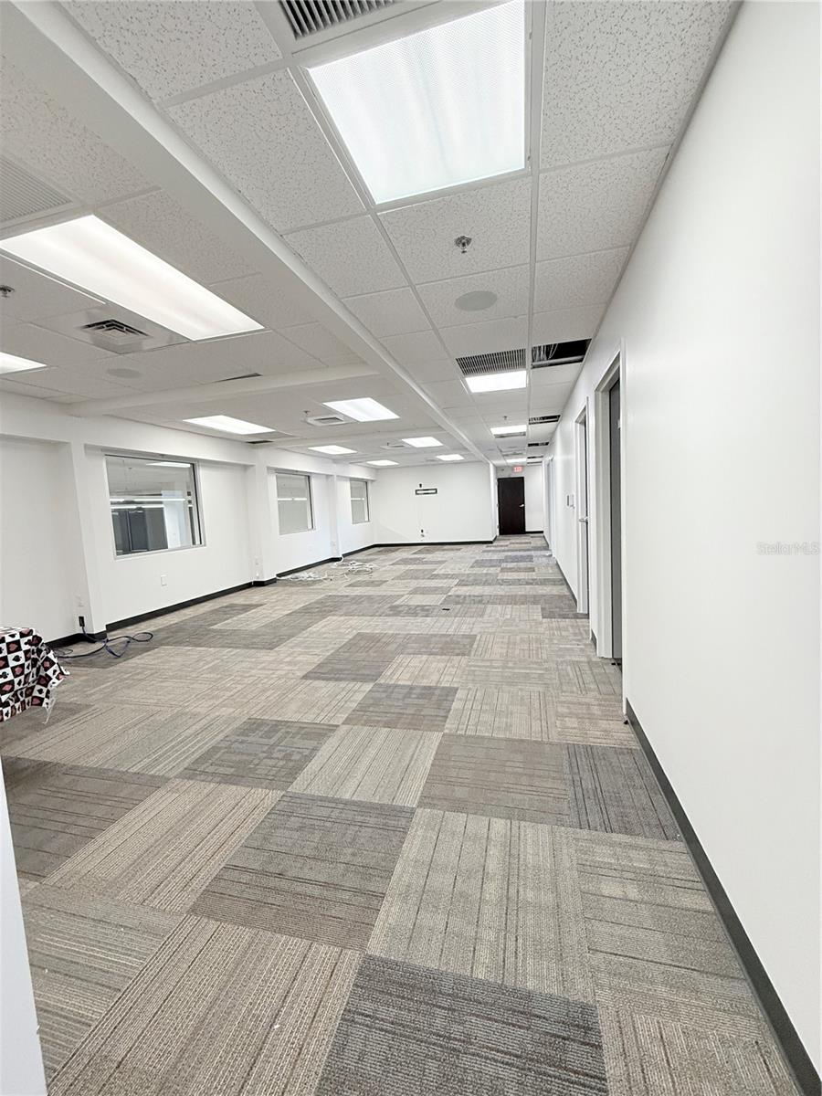 LAUREL STREET COMMERCE CENTER - Commercial Lease