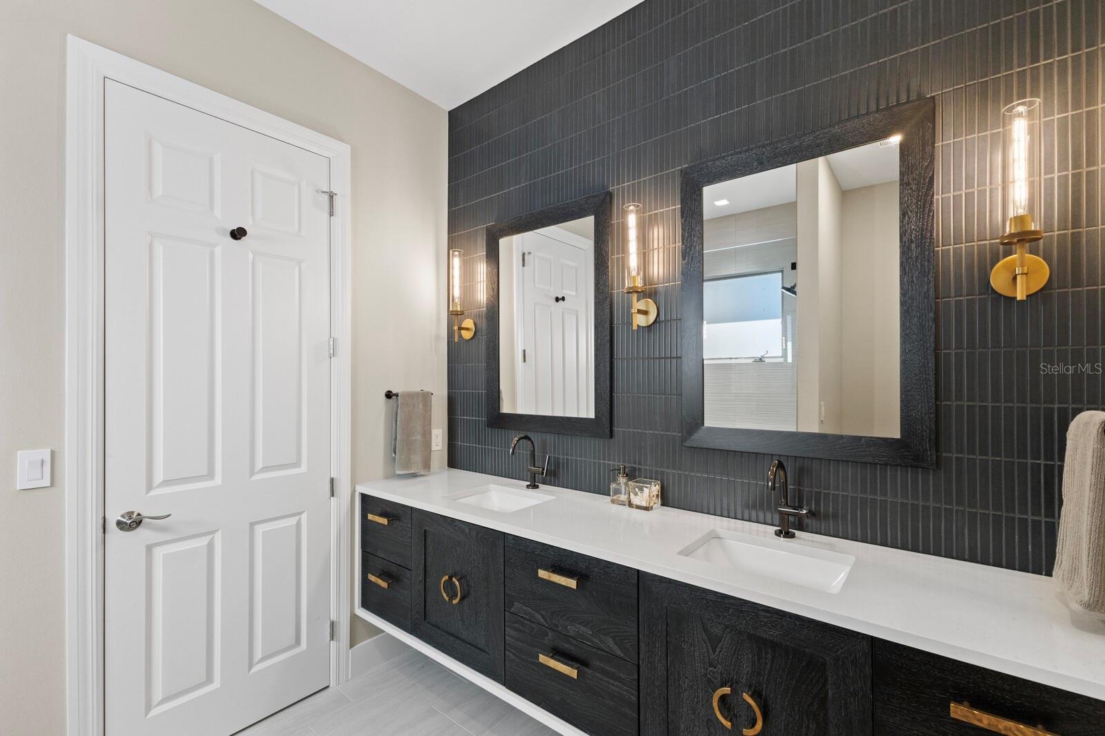 SABAL COVE - Residential