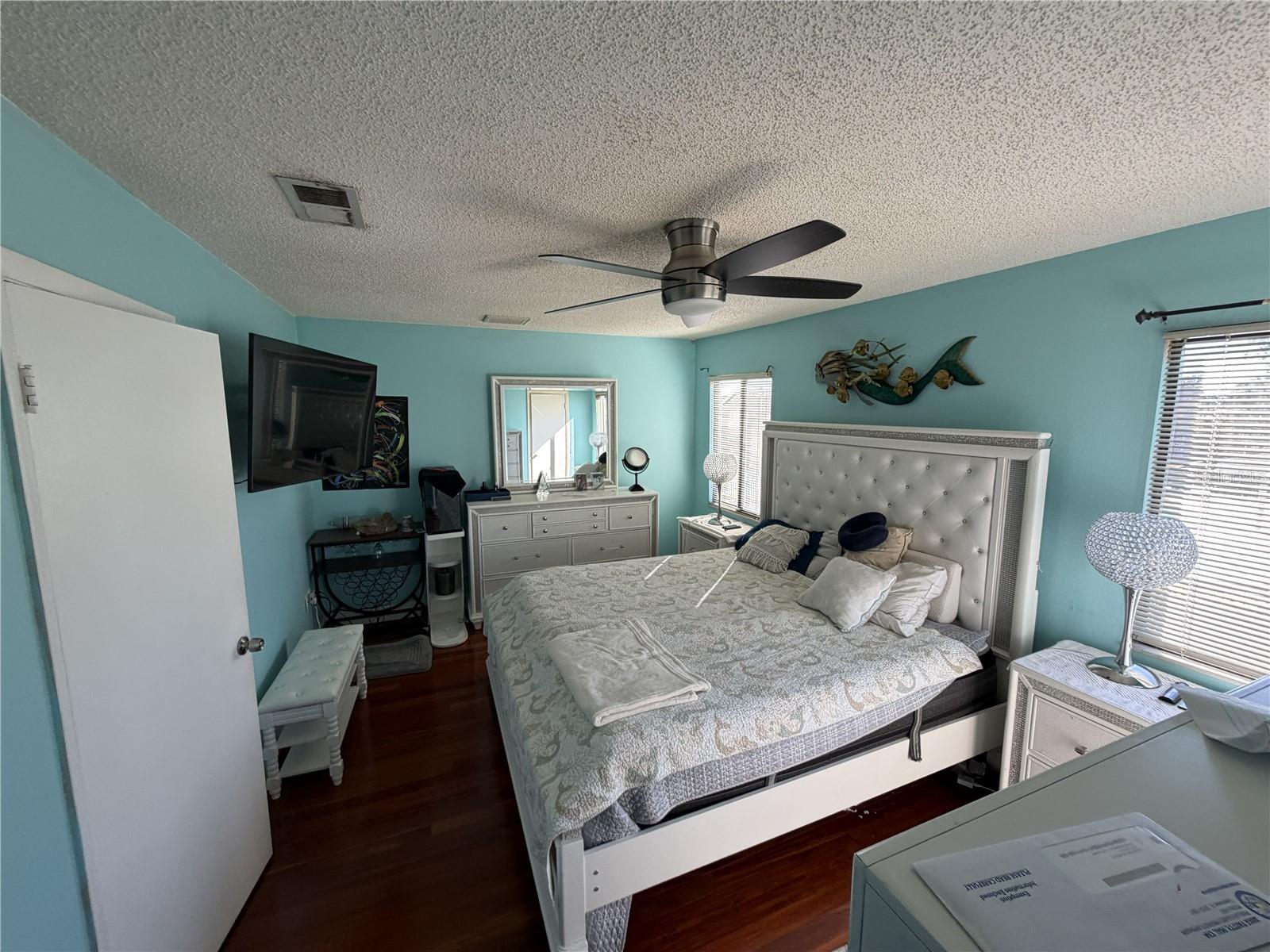 CINNAMON LAKE - Residential