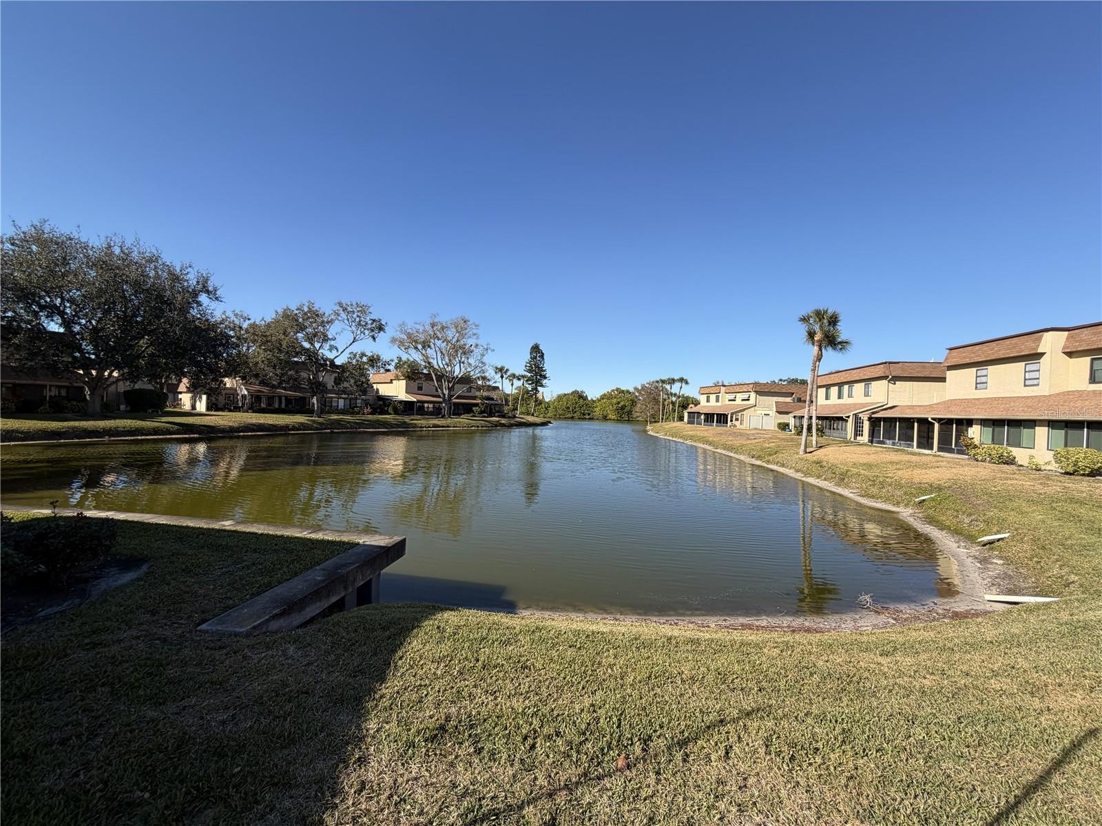 CINNAMON LAKE - Residential