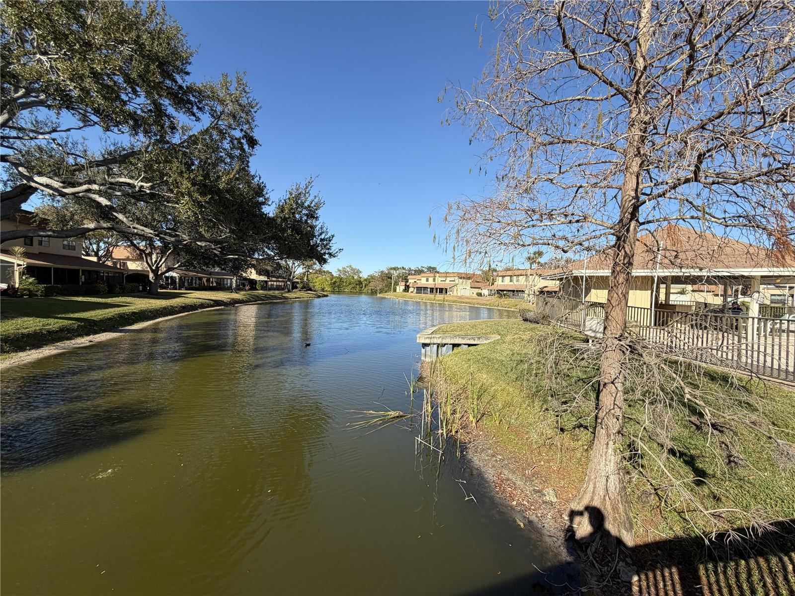 CINNAMON LAKE - Residential