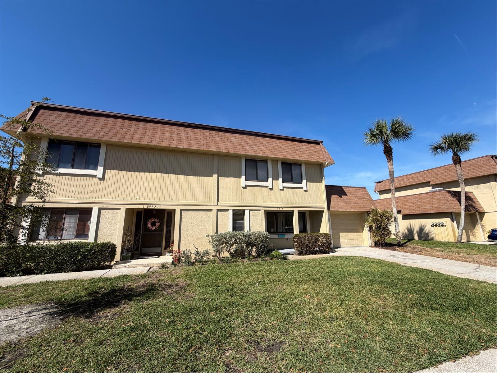 CINNAMON LAKE - Residential