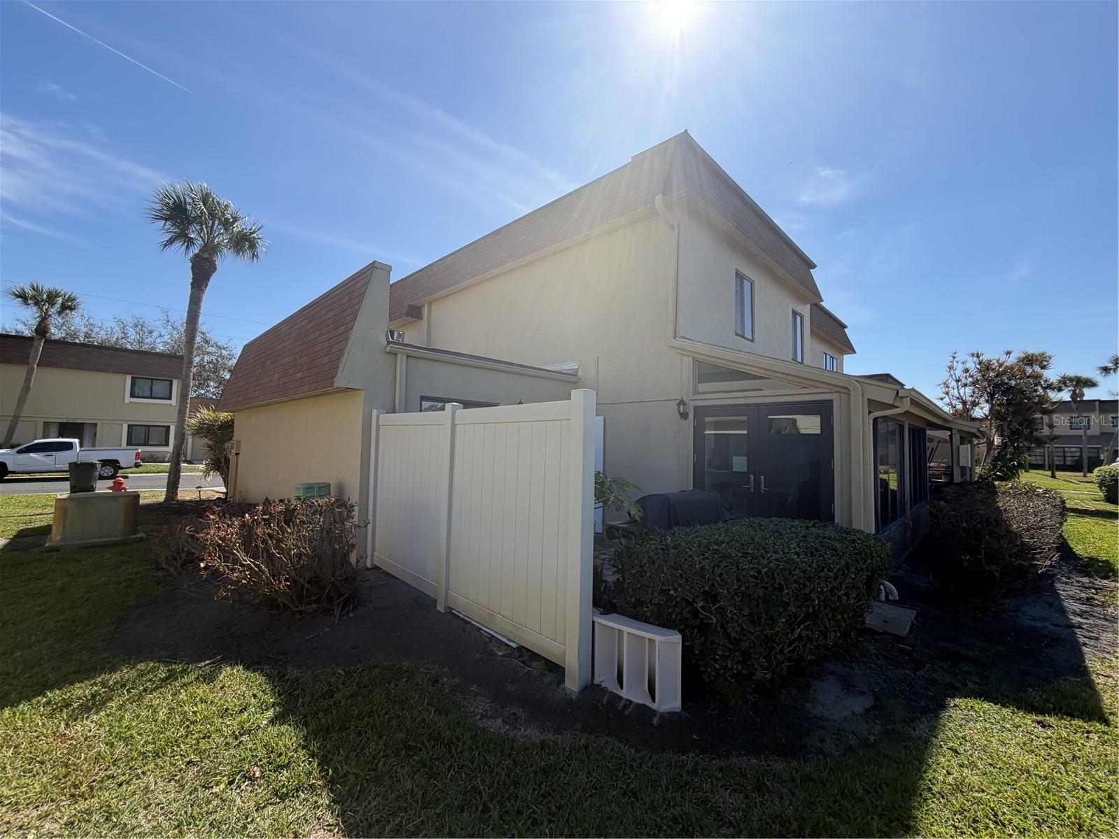 CINNAMON LAKE - Residential