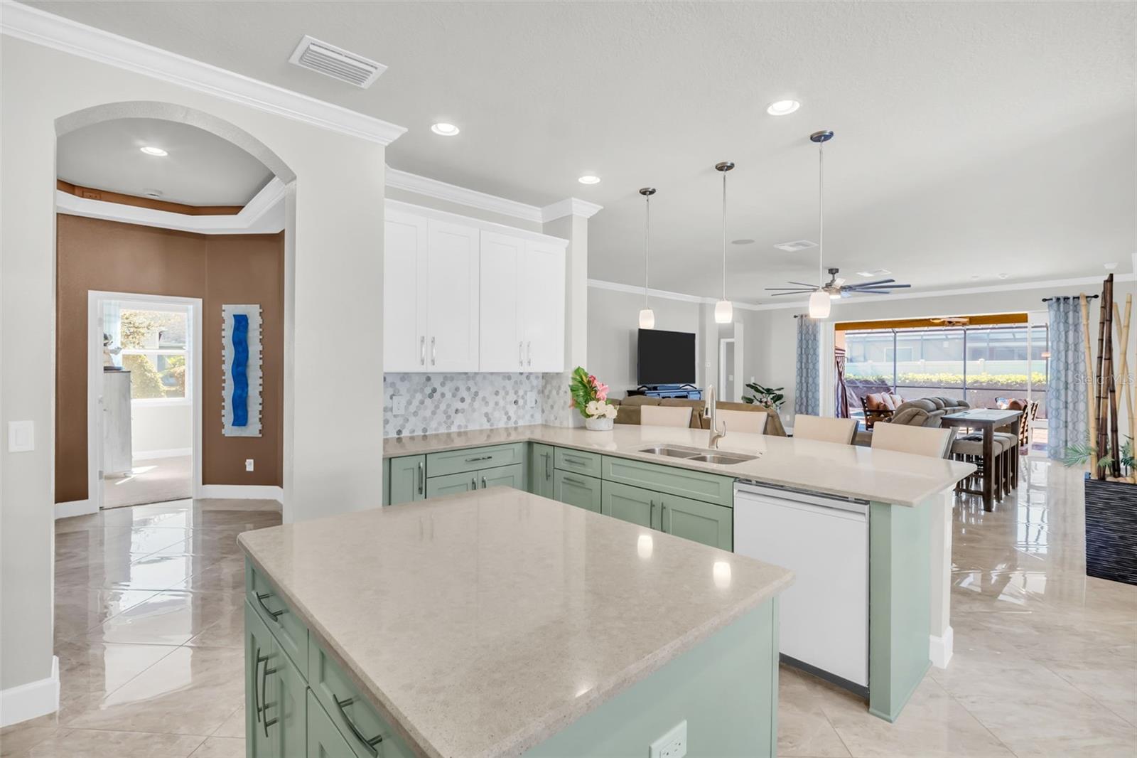 ARBOR CHASE - Residential