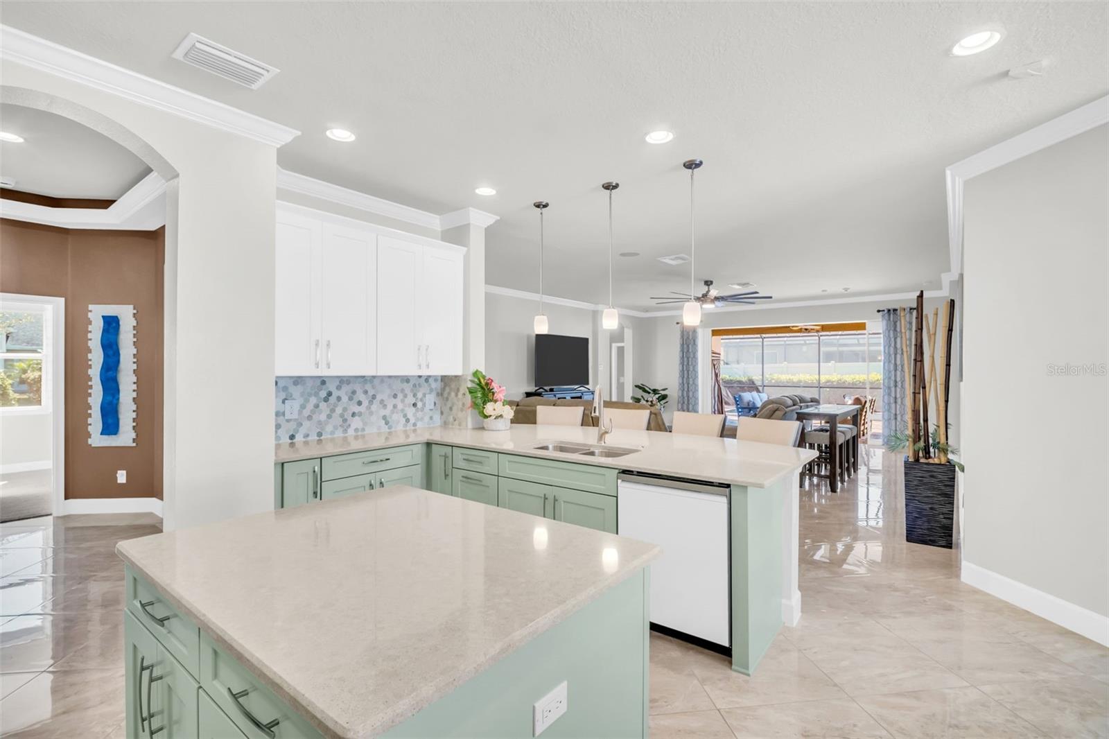 ARBOR CHASE - Residential